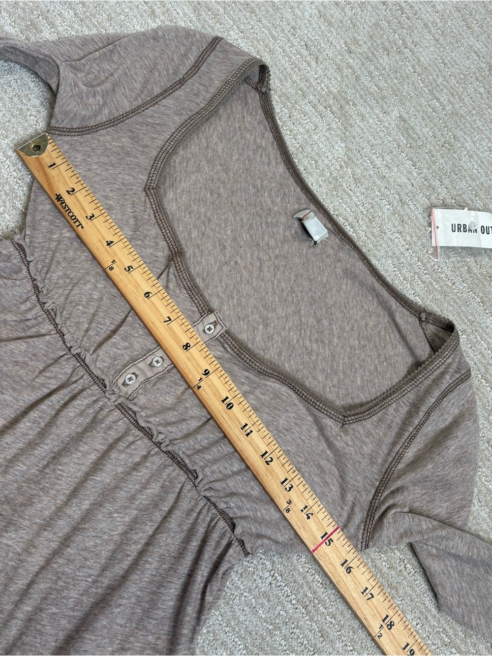 NWT BDG Brittney Long Sleeve Babydoll Henley Tee Womens Size Small Taupe Y2K - Picture 6 of 12